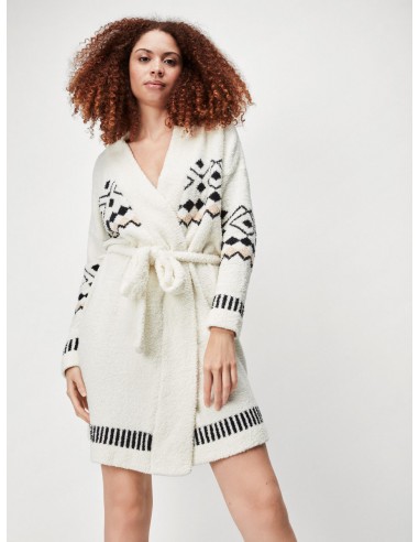 Bata Corta Estampado Geométrico...