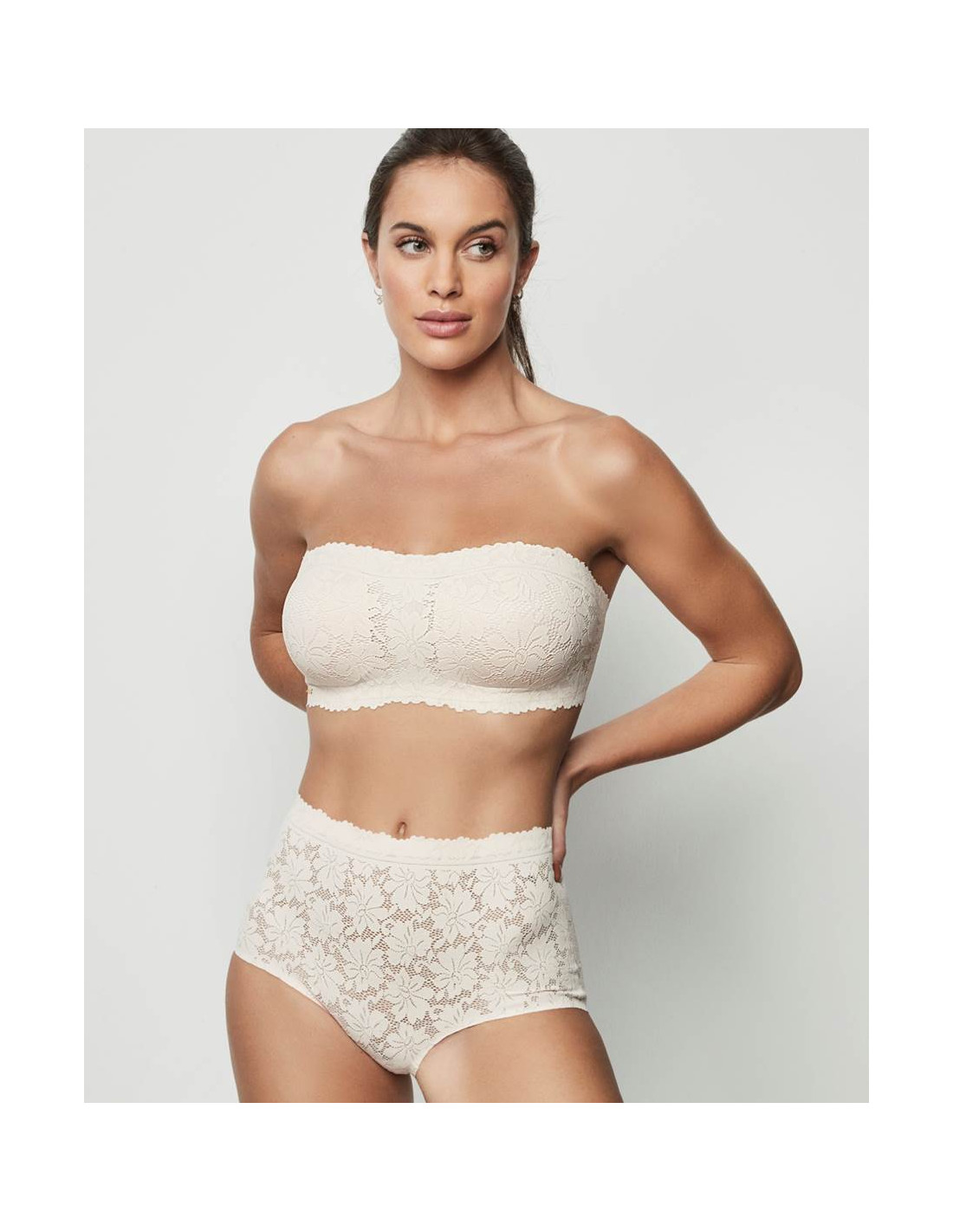 Sujetador Bandeau Comfortwear Sin... Sujetador Bandeau Comfortwear Sin...